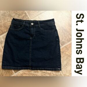 St. John’s Bay Dark Wash Denim Skort Size 2 – Stretch Jean Skort 5-Pocket